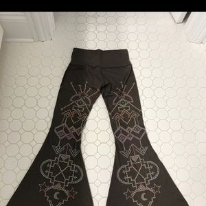 Teeki bellbottom pants